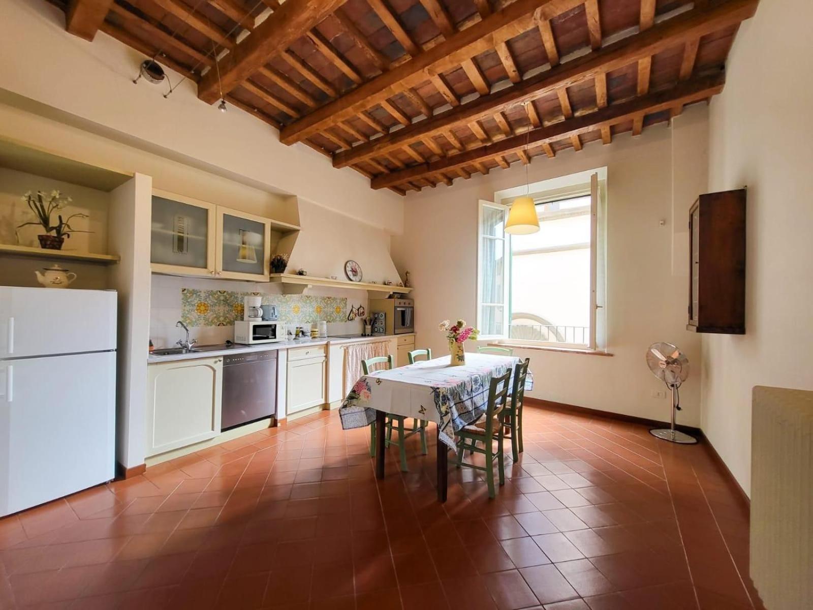 Le Antiche Scale 9 Apartment Lucca Bagian luar foto