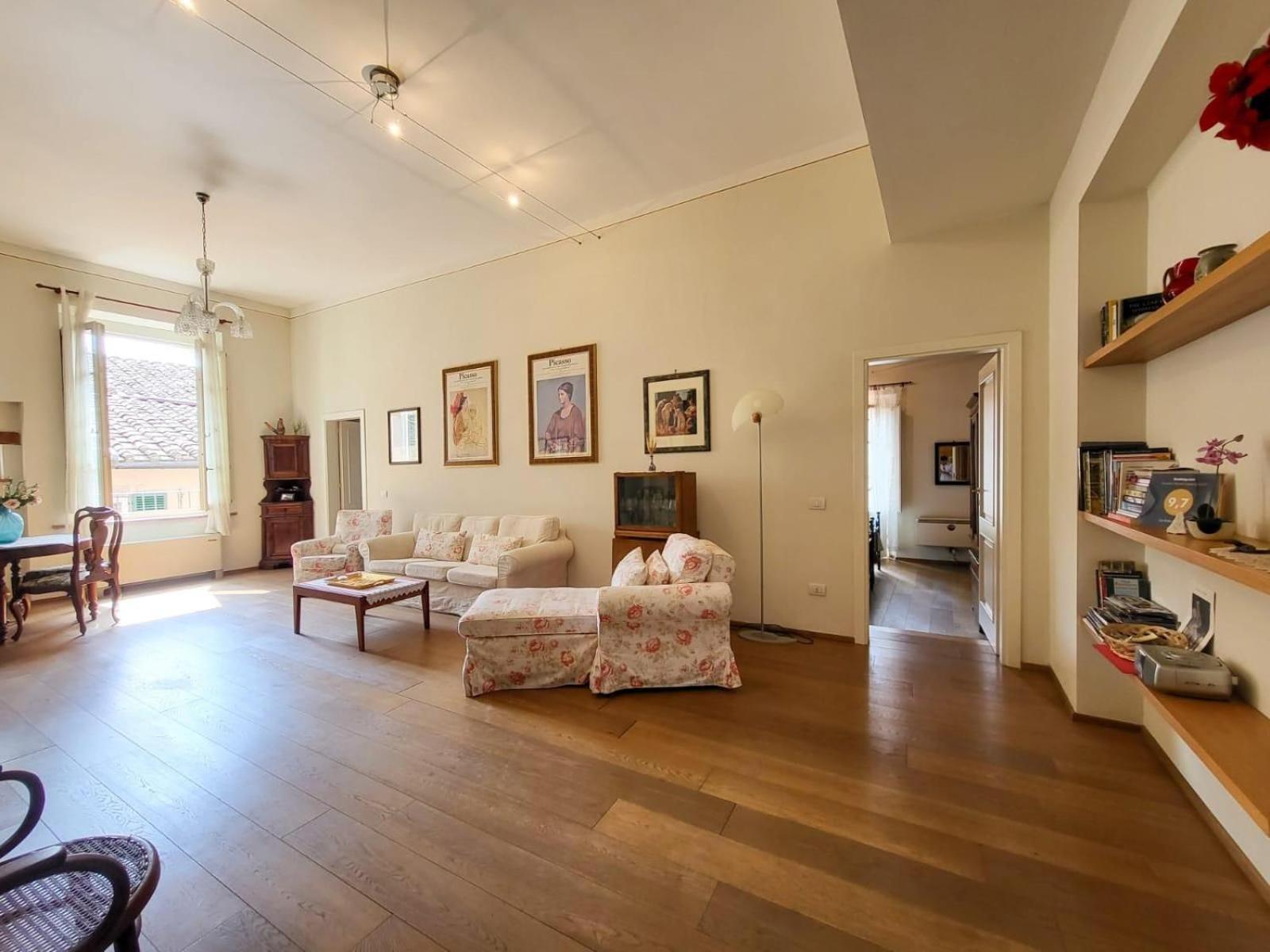 Le Antiche Scale 9 Apartment Lucca Bagian luar foto