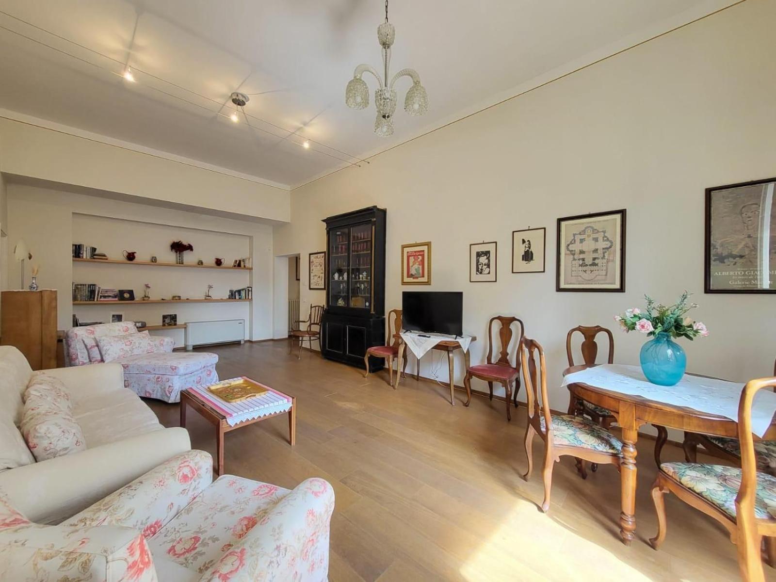 Le Antiche Scale 9 Apartment Lucca Bagian luar foto